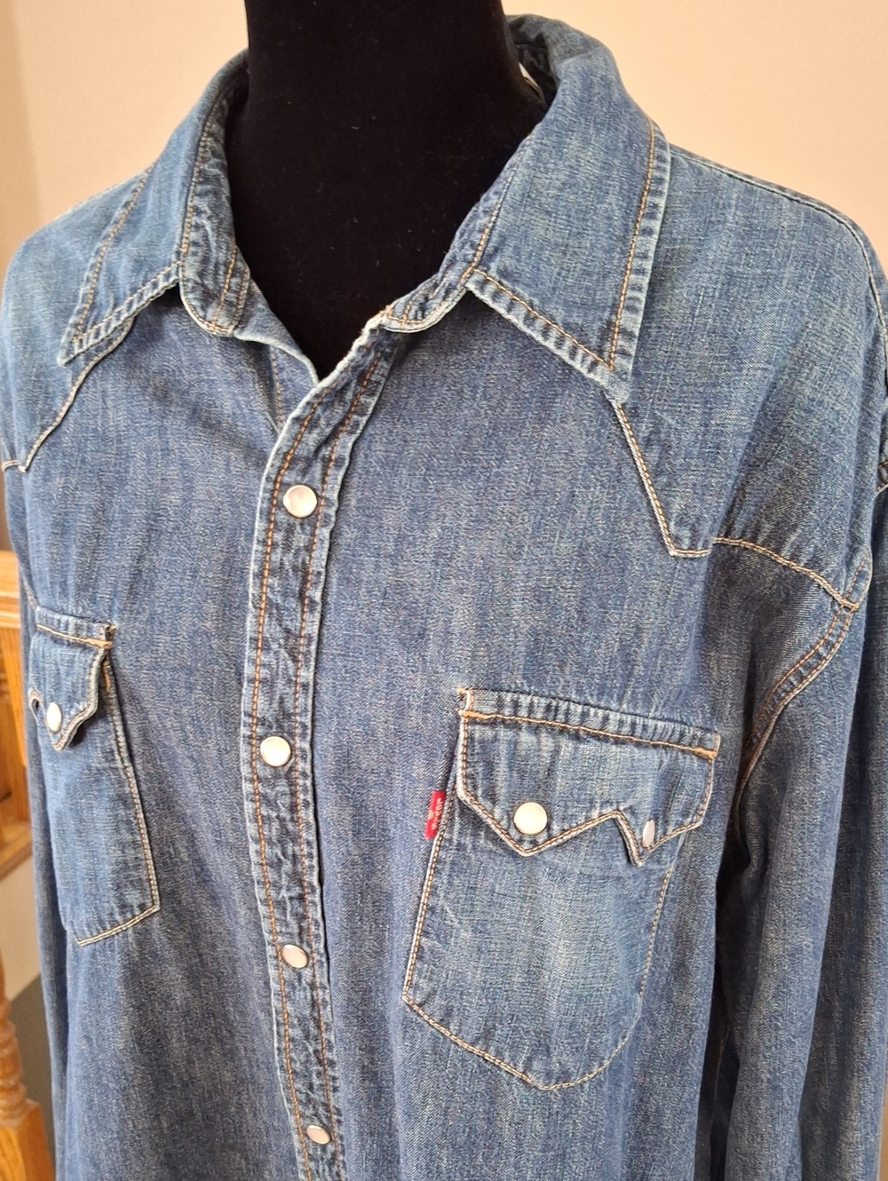 Levi's Denim Western Button Down Shirt - Picture 2 of 7